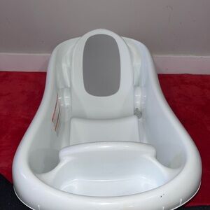 White Baby Bath Tub